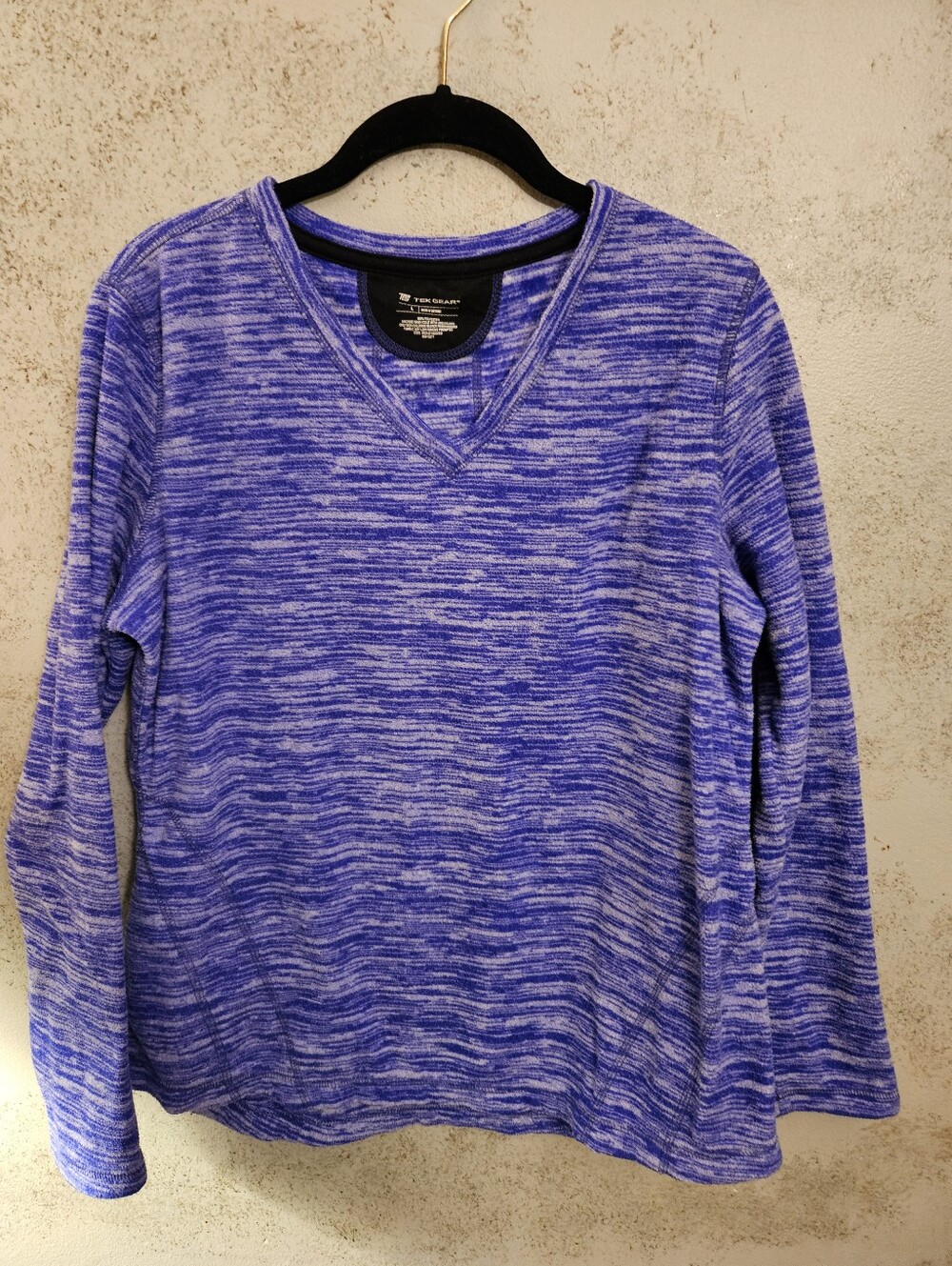 Tek Gear Women’s L Heathered Blue V-Neck Long Sleeve Stretch Pullover Top fleece